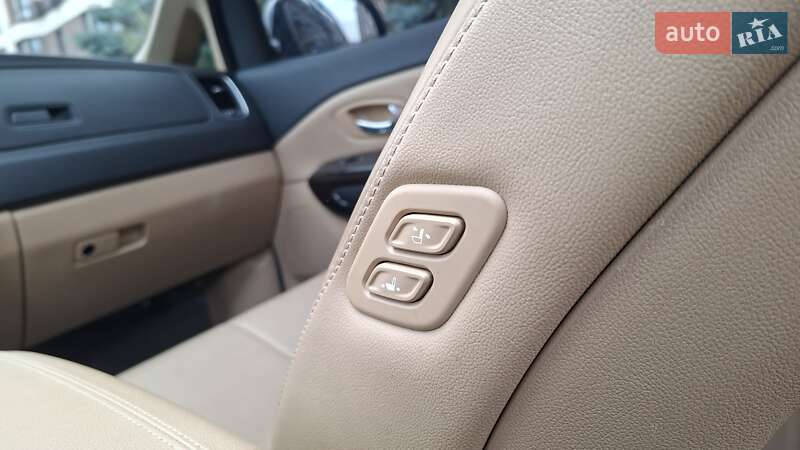 Минивэн Kia Carnival 2019 в Киеве