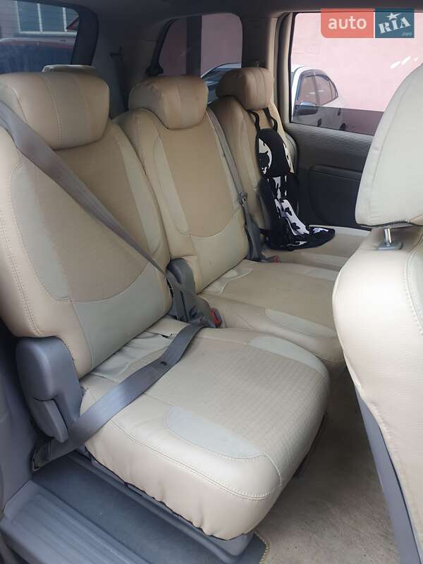 Минивэн Kia Carnival 2006 в Киеве фото 5 Минивэн Kia Carnival 2006 в Киеве