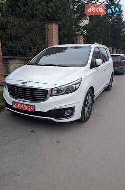 Мінівен Kia Carnival 2016 в Тернополі