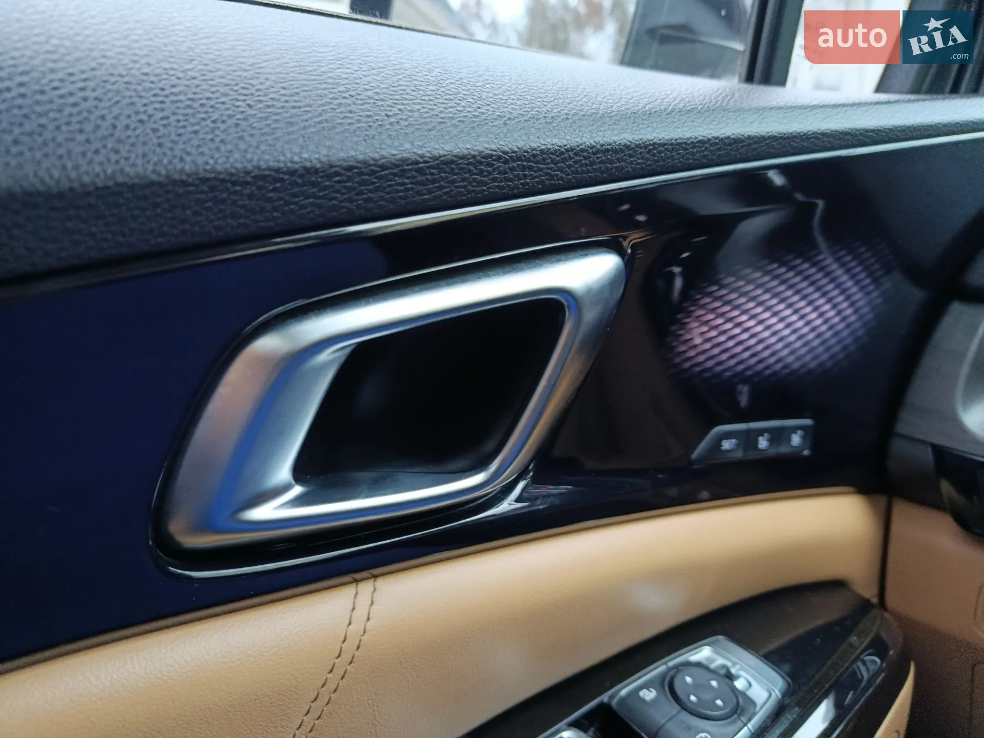 2021 Kia Carnival - мініатюра 10