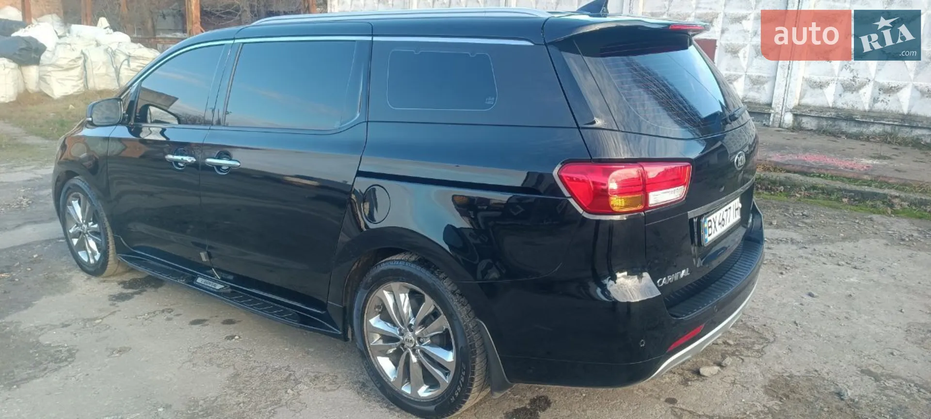 2017 Kia Carnival - мініатюра 3