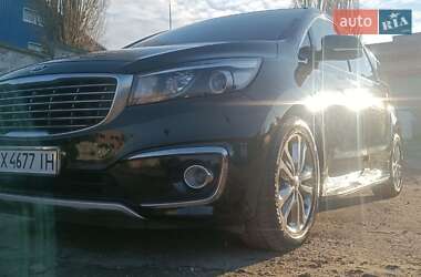 Минивэн Kia Carnival 2017 в Хмельницком