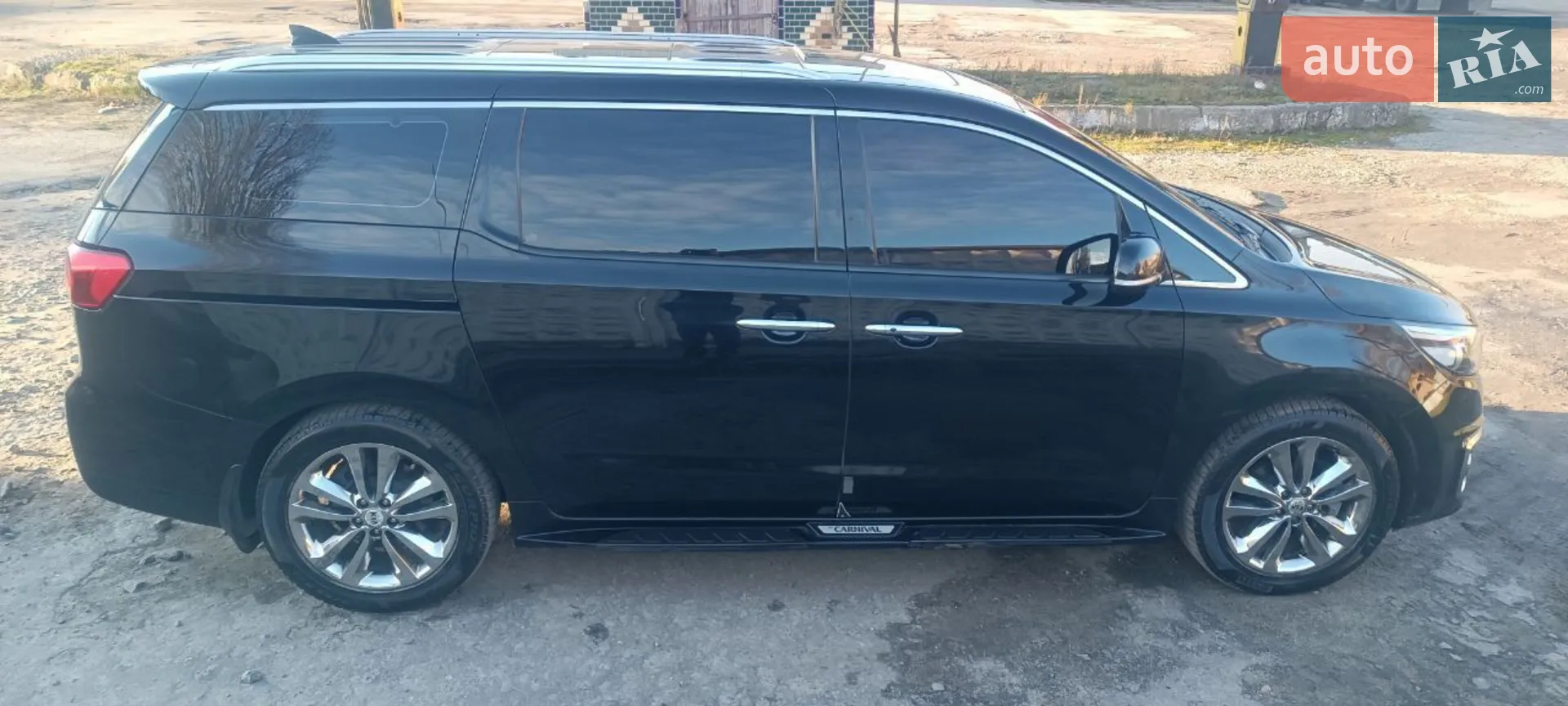 2017 Kia Carnival - мініатюра 17