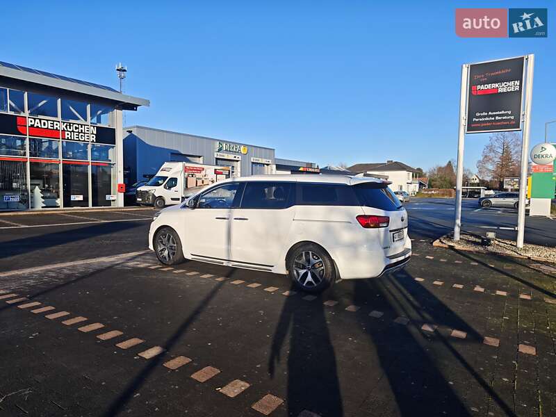 Мінівен Kia Carnival 2015 в Бородянці