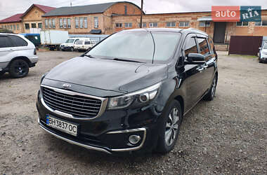 Мінівен Kia Carnival 2016 в Лубнах