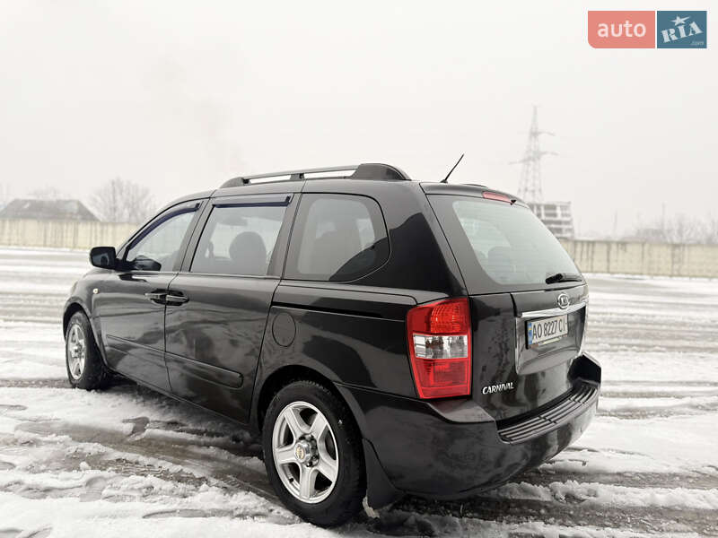 Минивэн Kia Carnival 2007 в Мукачево фото 2 Минивэн Kia Carnival 2007 в Мукачево