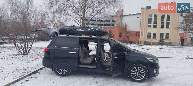 Минивэн Kia Carnival 2014 в Полтаве