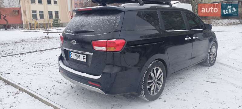 Минивэн Kia Carnival 2014 в Полтаве