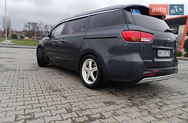 Минивэн Kia Carnival 2018 в Харькове