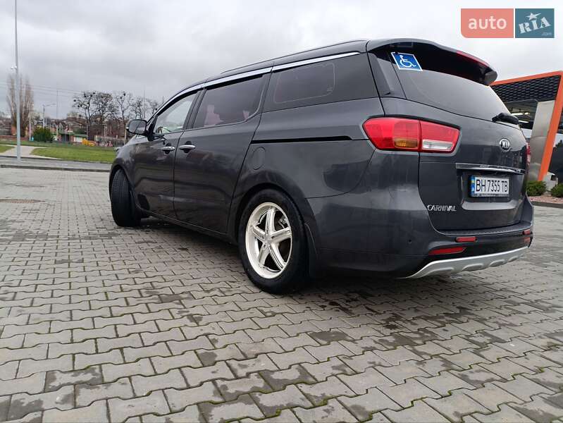 Kia Carnival 2018