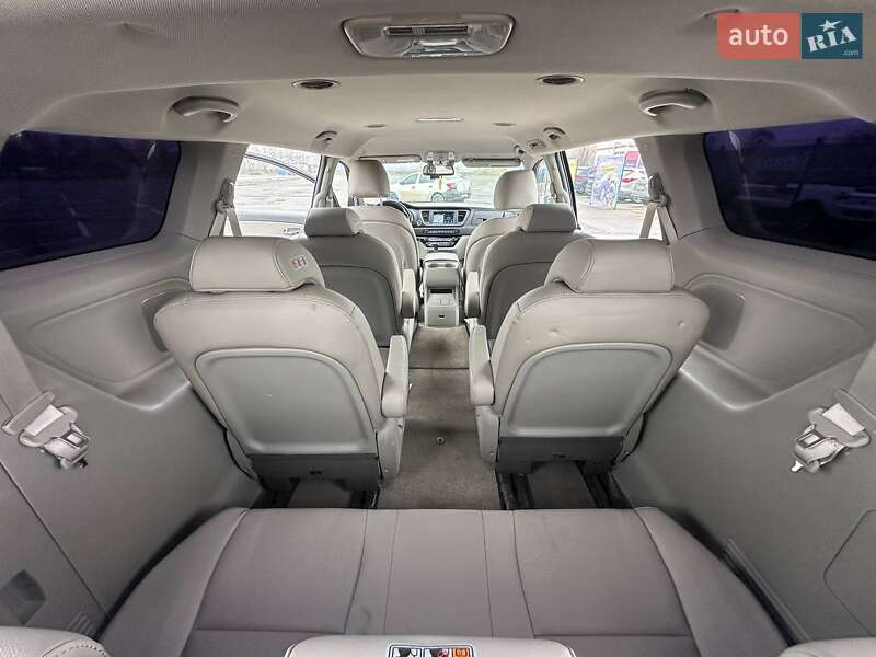 Минивэн Kia Carnival 2017 в Одессе фото 13 Минивэн Kia Carnival 2017 в Одессе