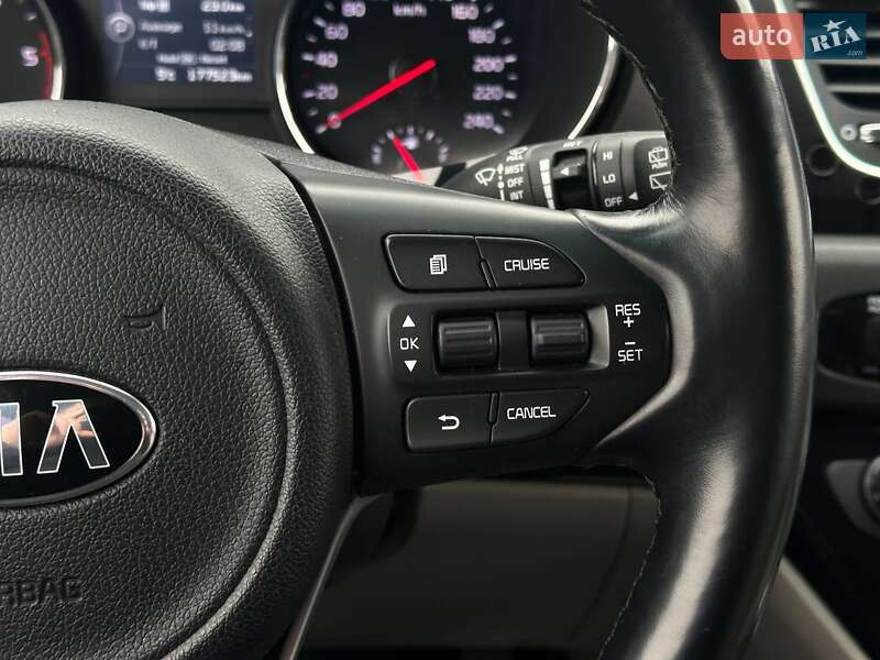 Минивэн Kia Carnival 2017 в Одессе фото 26 Минивэн Kia Carnival 2017 в Одессе