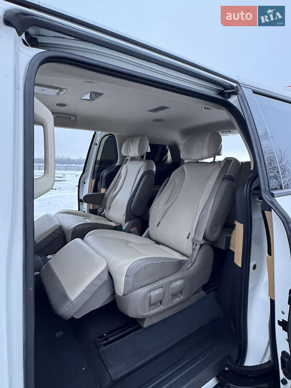 Минивэн Kia Carnival 2021 в Киеве фото 45 Минивэн Kia Carnival 2021 в Киеве
