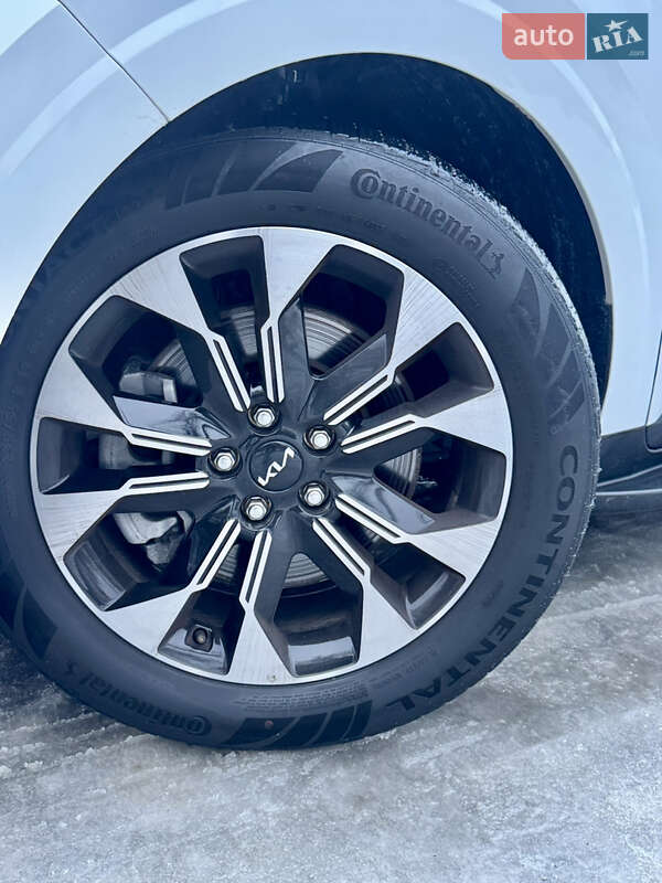 Минивэн Kia Carnival 2021 в Киеве фото 105 Минивэн Kia Carnival 2021 в Киеве