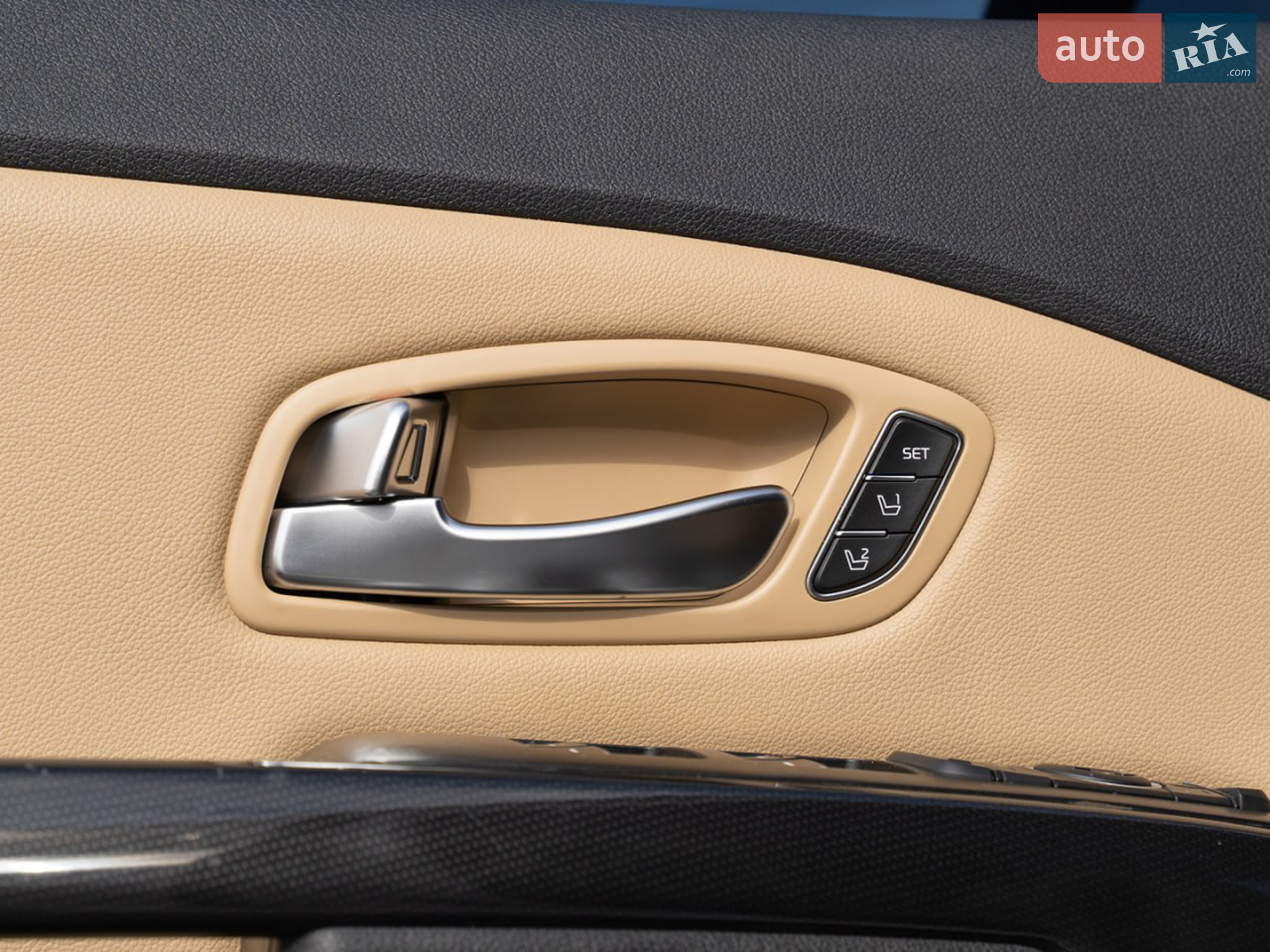 2014 Kia Carnival - мініатюра 20