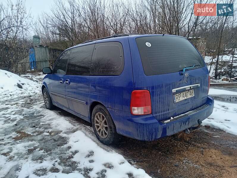 Минивэн Kia Carnival 2004 в Краматорске