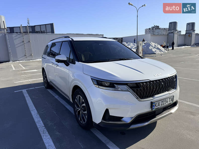 Минивэн Kia Carnival 2023 в Киеве фото 4 Минивэн Kia Carnival 2023 в Киеве