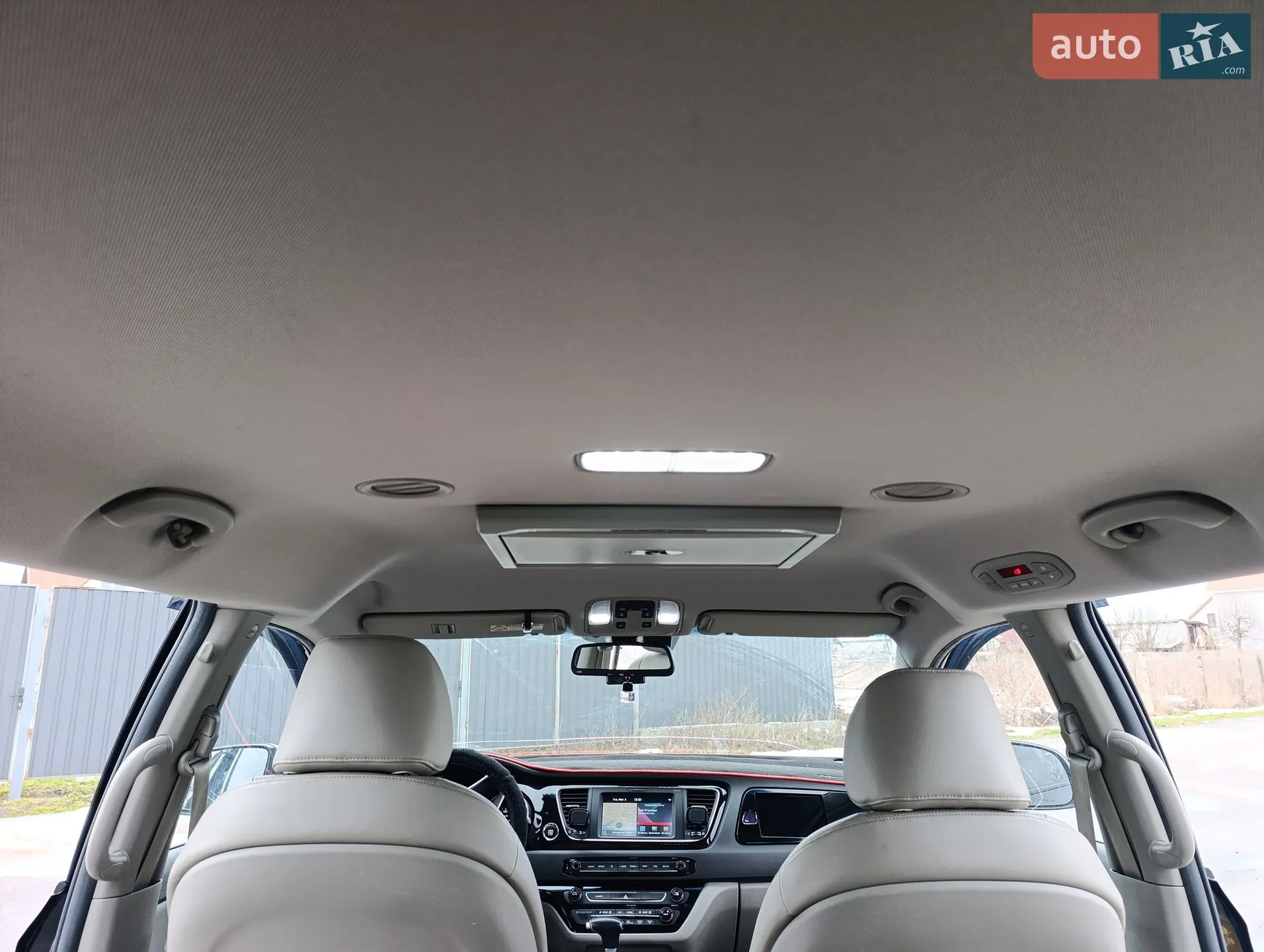 2017 Kia Carnival - мініатюра 17