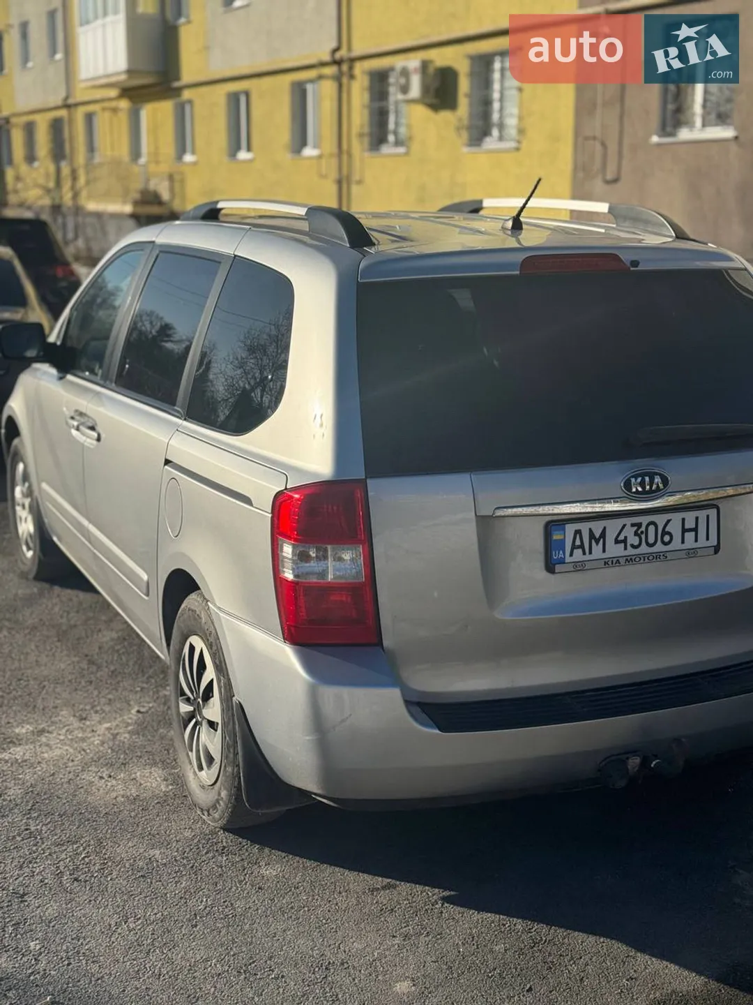 2011 Kia Carnival - мініатюра 4