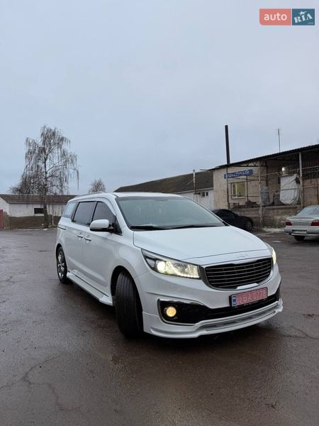 Минивэн Kia Carnival 2014 в Калиновке