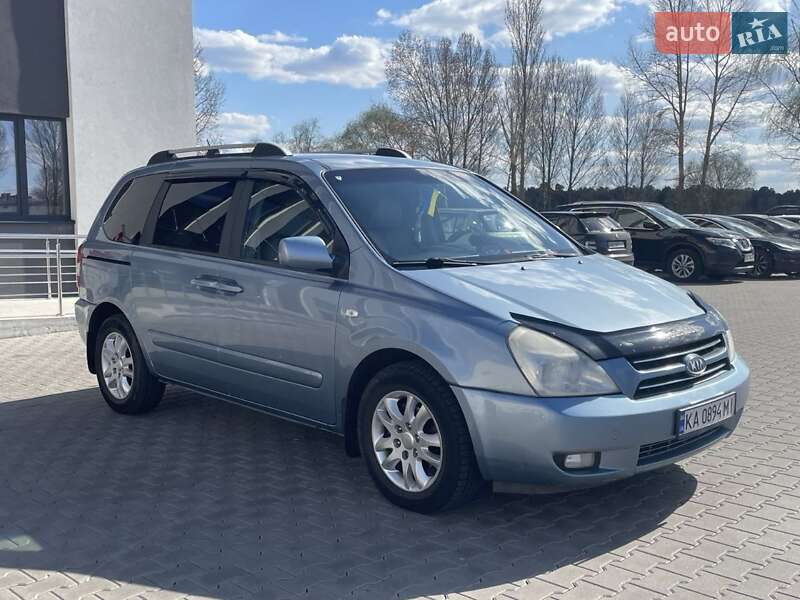 Мінівен Kia Carnival 2006 в Києві