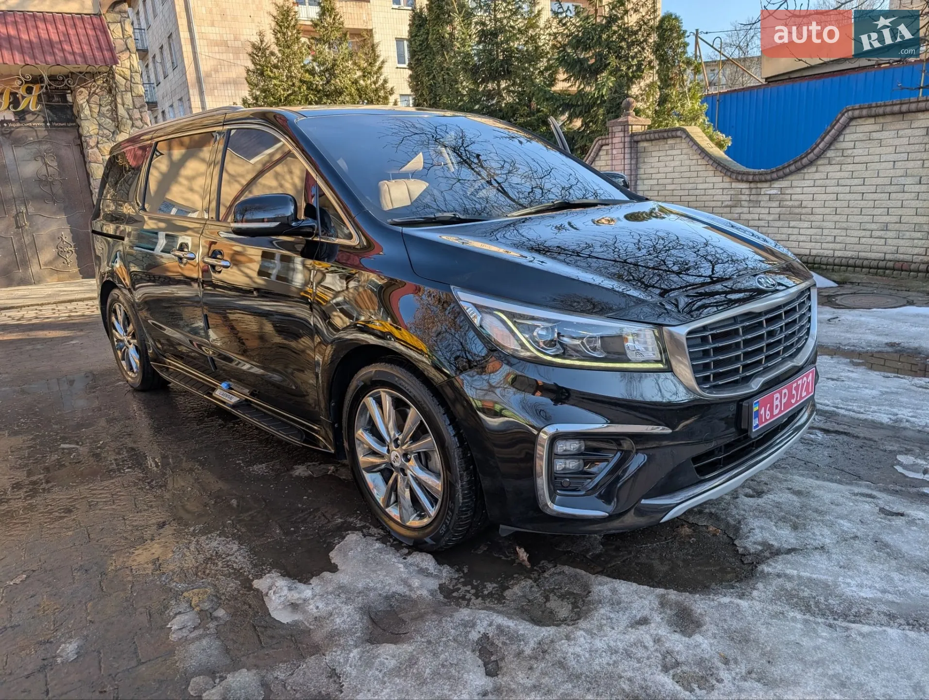 2018 Kia Carnival - мініатюра 8