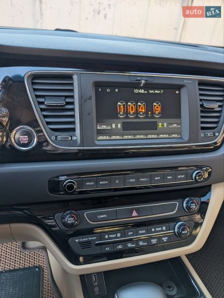 Минивэн Kia Carnival 2018 в Тернополе