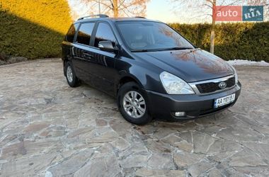 Минивэн Kia Carnival 2012 в Киеве