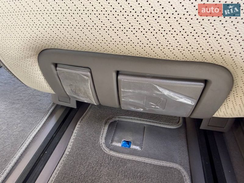 Минивэн Kia Carnival 2023 в Тернополе