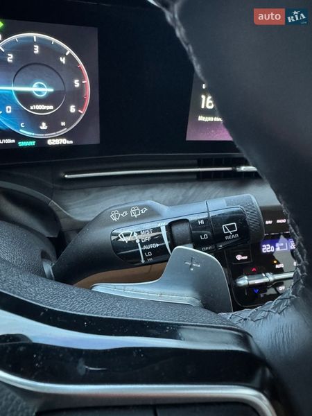 Минивэн Kia Carnival 2023 в Бердичеве