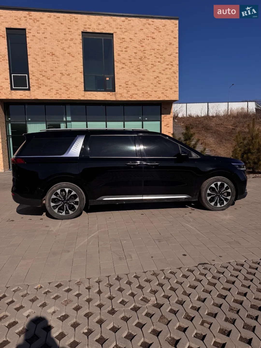 2020 Kia Carnival - мініатюра 5