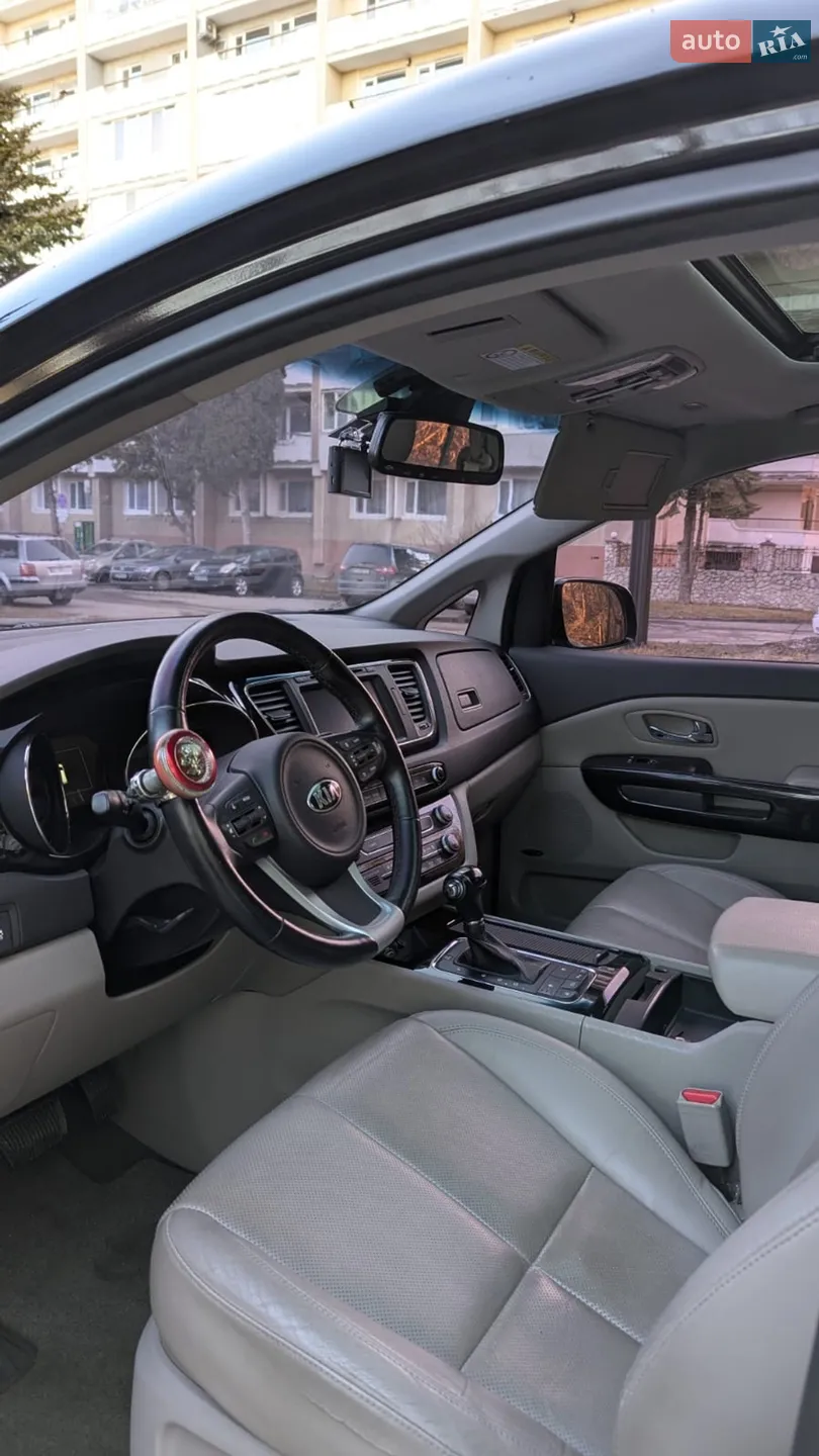 2015 Kia Carnival - мініатюра 10