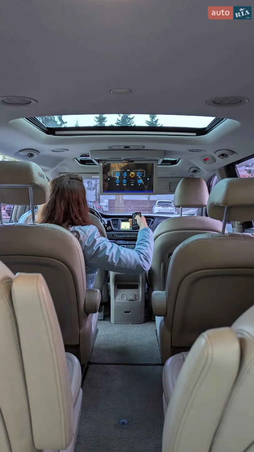 2015 Kia Carnival - мініатюра 18