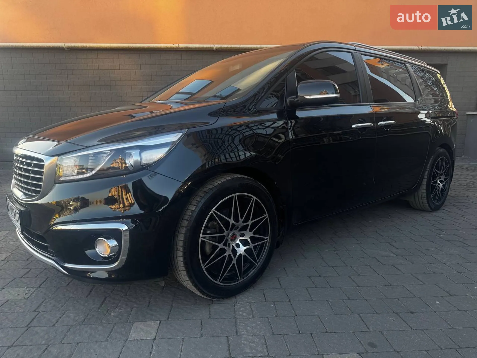 2015 Kia Carnival - мініатюра 5