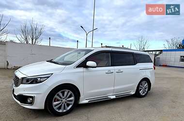 Минивэн Kia Carnival 2016 в Одессе