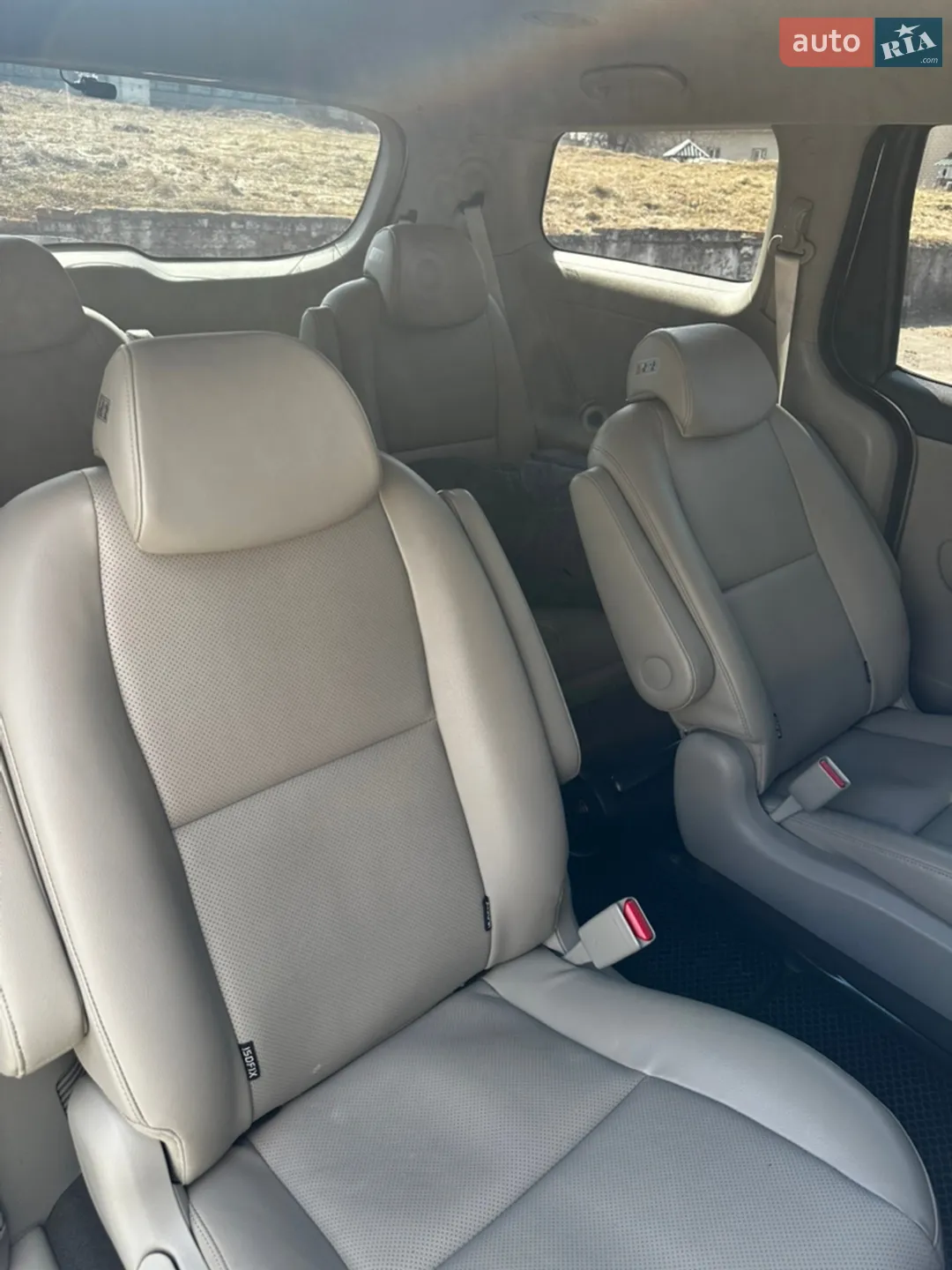 2017 Kia Carnival - мініатюра 7