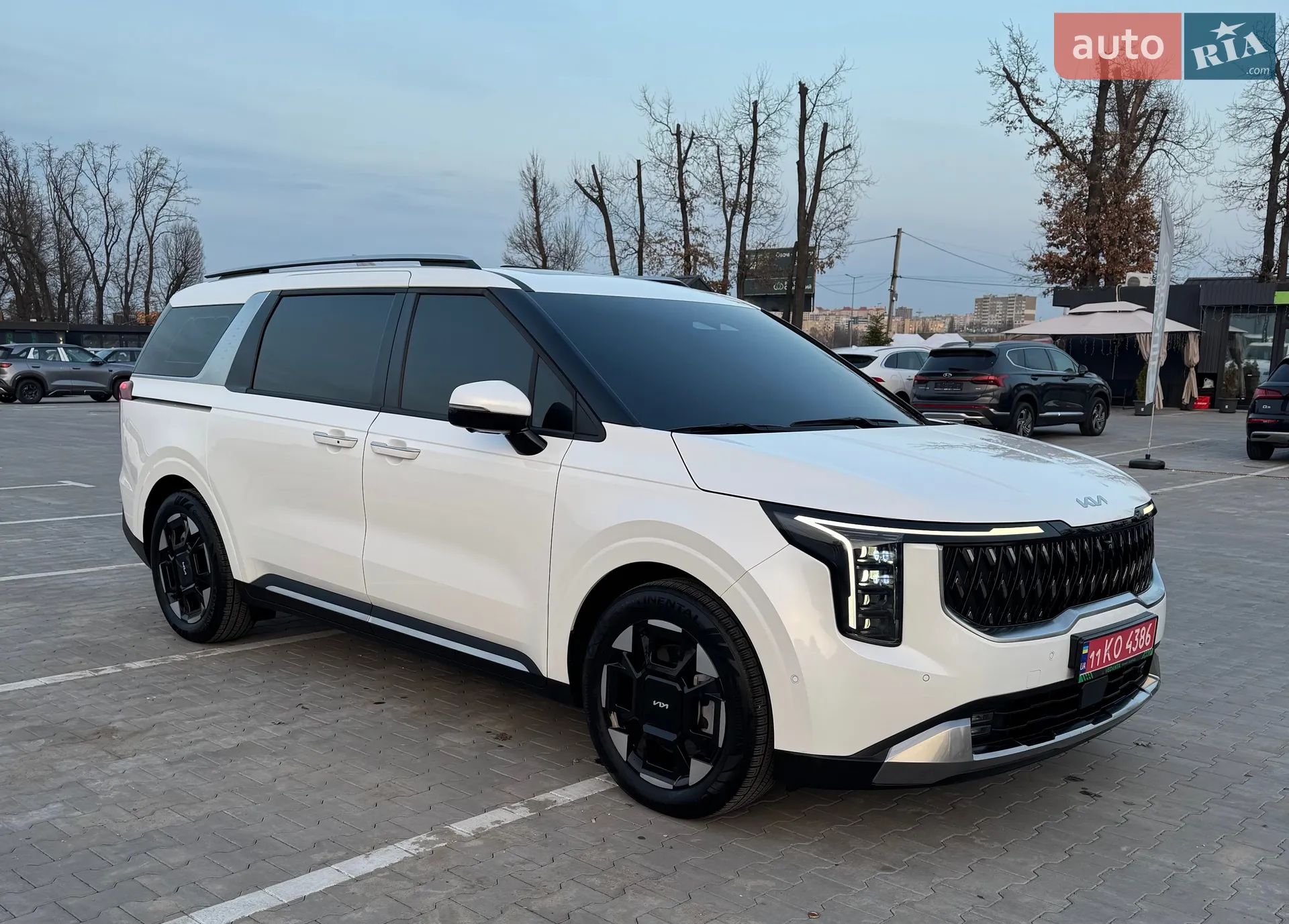 2024 Kia Carnival - мініатюра 10