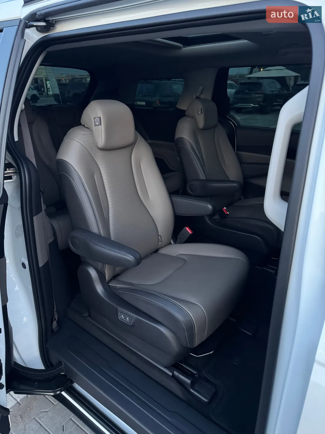 2024 Kia Carnival - мініатюра 50
