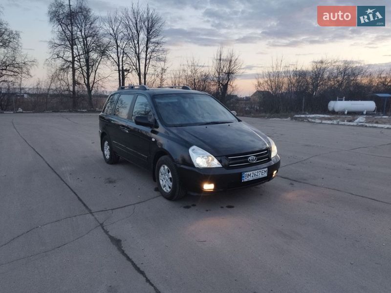 Минивэн Kia Carnival 2007 в Шостке