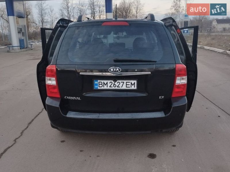 Минивэн Kia Carnival 2007 в Шостке