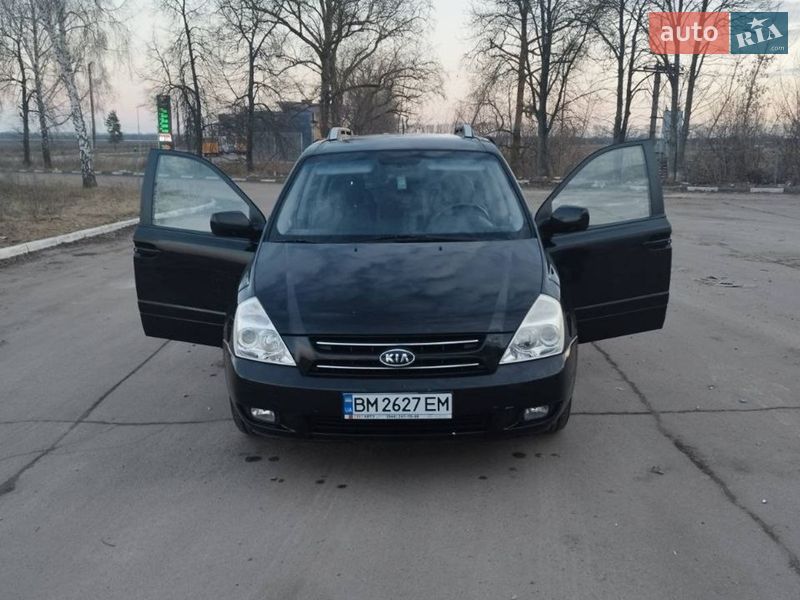 Минивэн Kia Carnival 2007 в Шостке