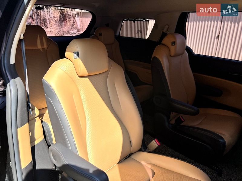 Минивэн Kia Carnival 2020 в Одессе