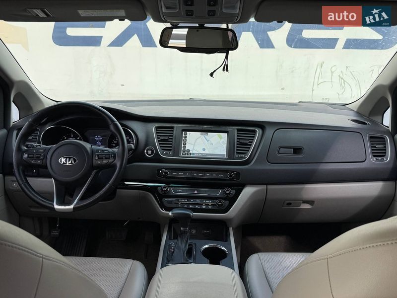 Минивэн Kia Carnival 2019 в Киеве фото 33 Минивэн Kia Carnival 2019 в Киеве