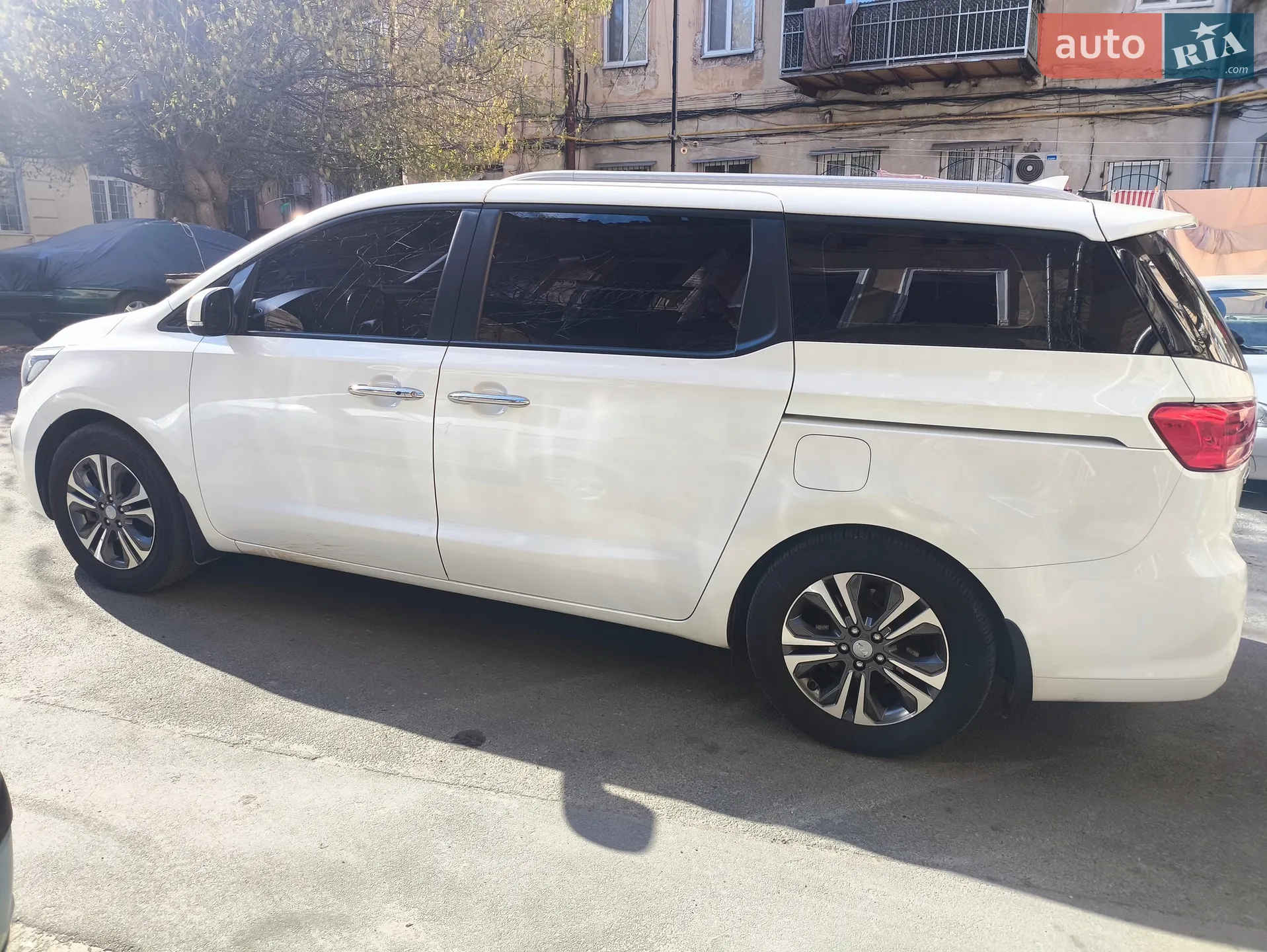 2018 Kia Carnival - мініатюра 8