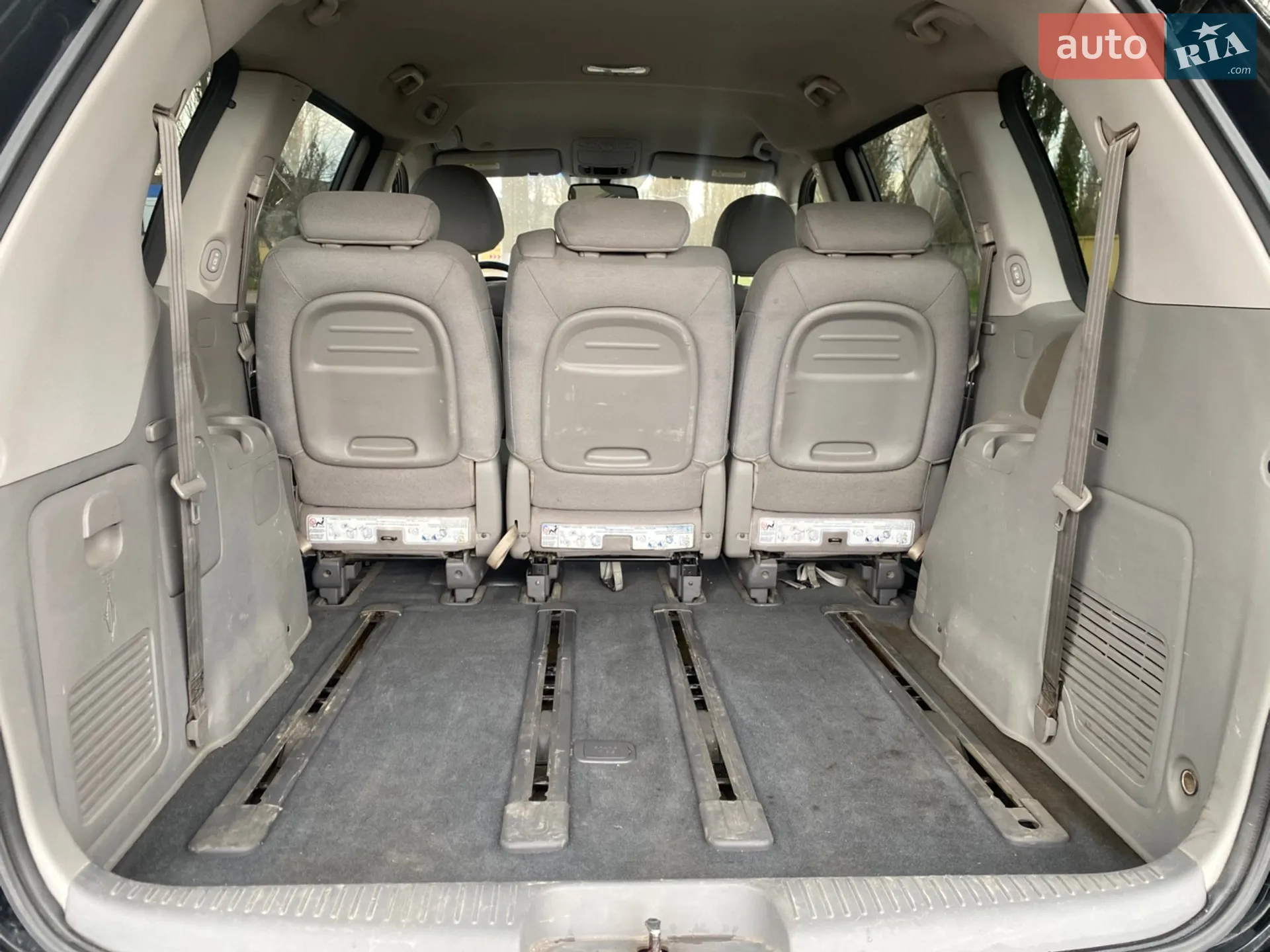 2012 Kia Carnival - мініатюра 11