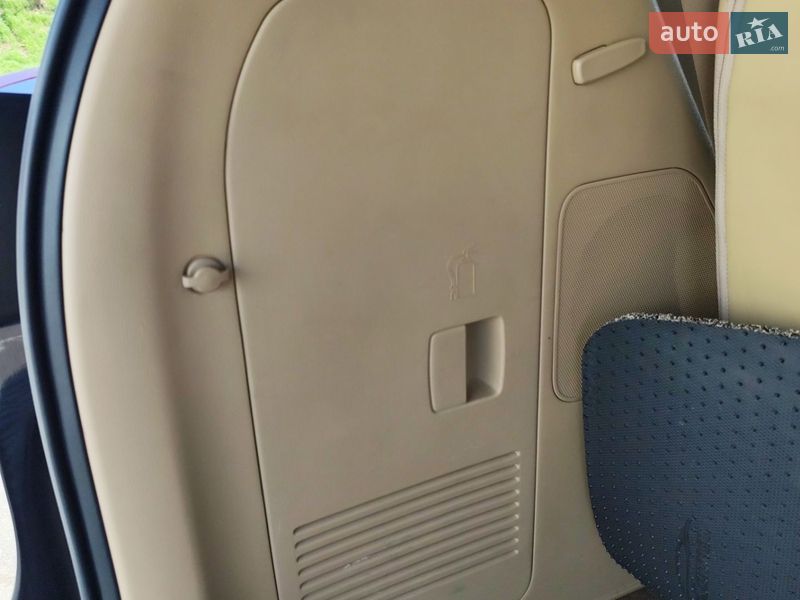 Мінівен Kia Carnival 2016 в Одесі фото 37 Мінівен Kia Carnival 2016 в Одесі