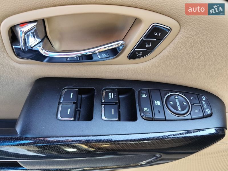 Мінівен Kia Carnival 2016 в Одесі фото 12 Мінівен Kia Carnival 2016 в Одесі