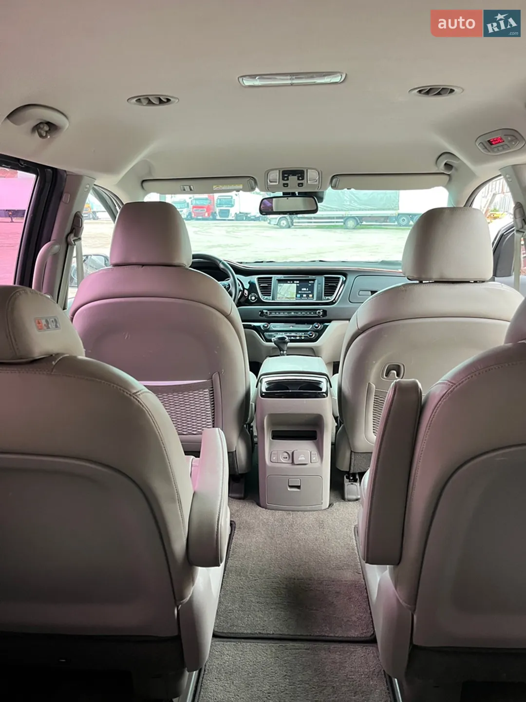 2015 Kia Carnival - мініатюра 20