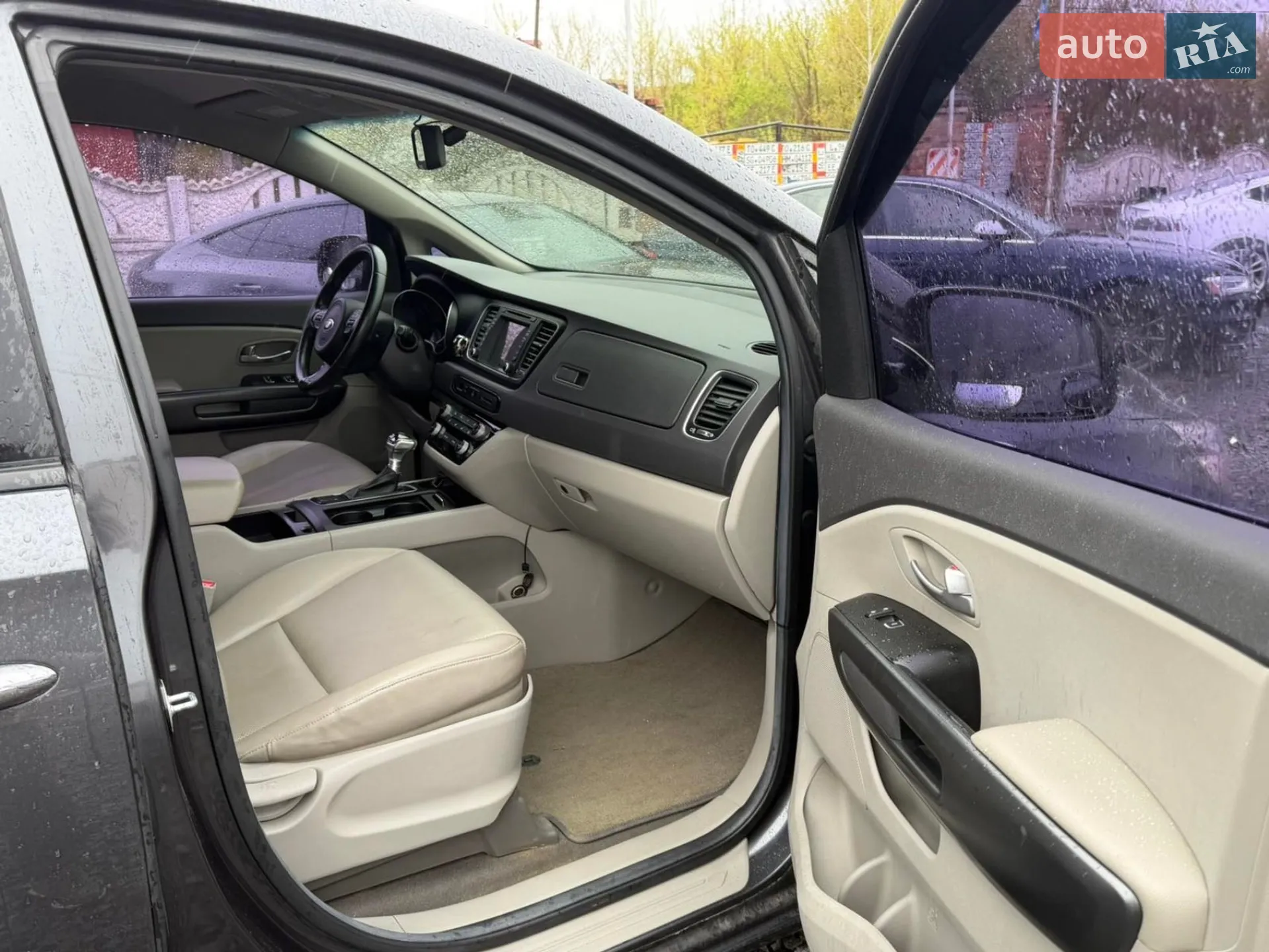 2015 Kia Carnival - мініатюра 14