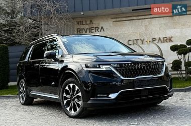 Мінівен Kia Carnival 2020 в Львові